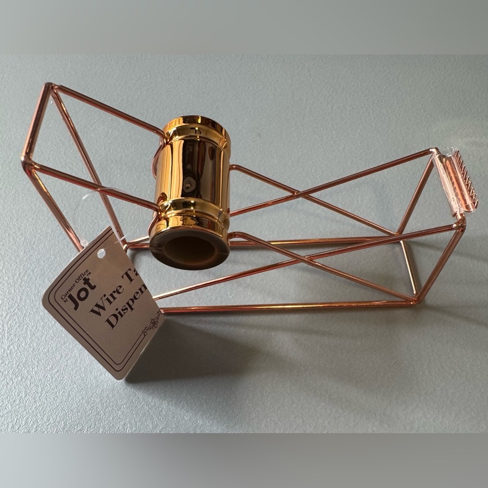 🛍️Any 5 items for $15 🛍️ Rose Gold Wire Tape Dispenser